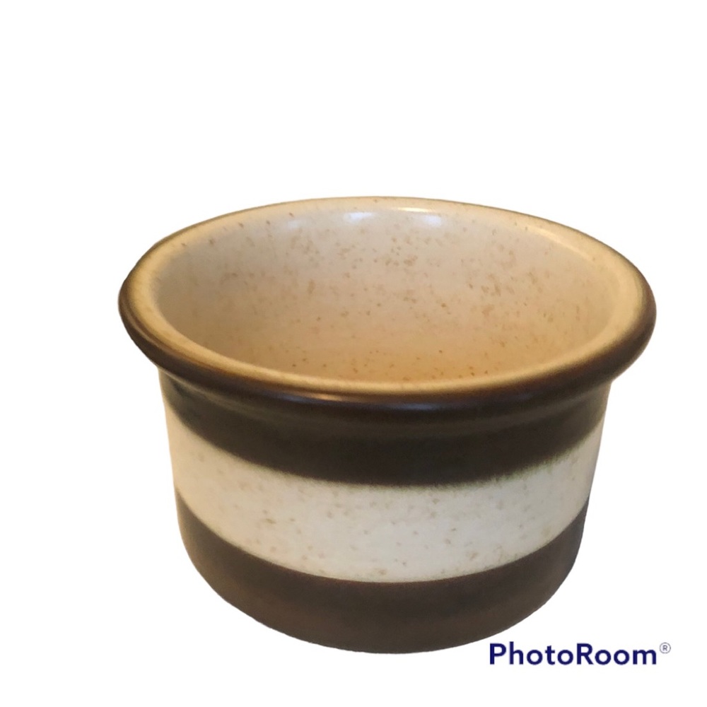 Denby Russet 6.5” Soufflé Serving Bowl. Pristine Condition. Made in England.